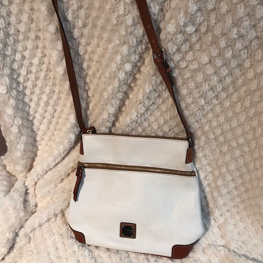 Dooney and Bourke Pebble Grain Letter Carrier